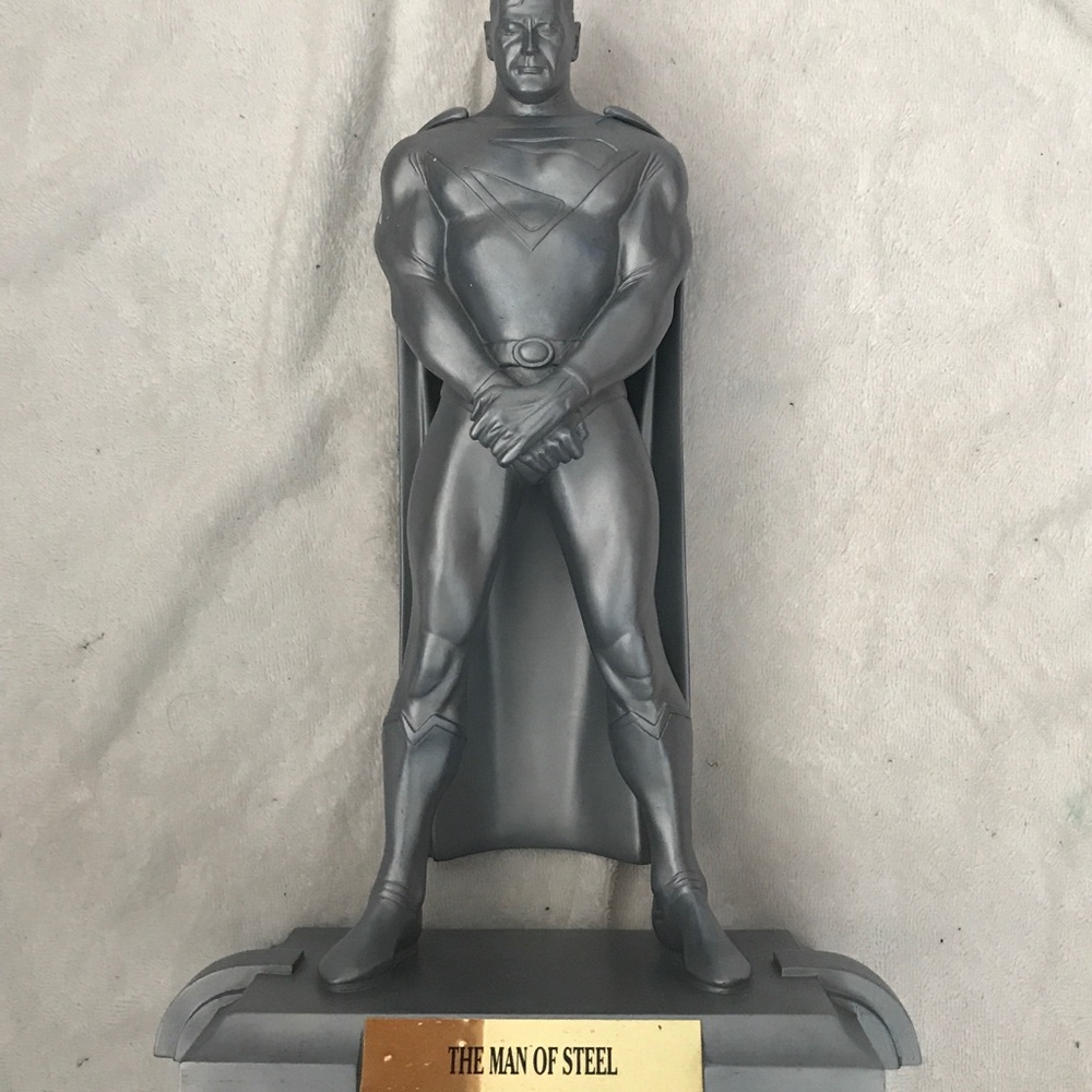 SUPERMAN COLLECTABLE